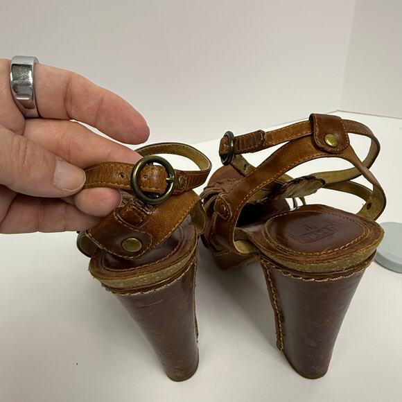 Frye Grace T-Strap Platform Sandals | Size 8M | Brown Leather High Heel - Picture 3 of 11